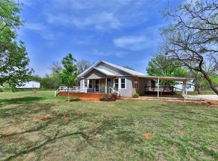 102 Red Rock Rd, Buffalo Gap, TX 79508