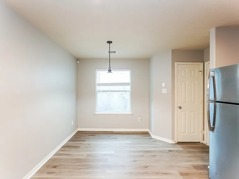 1710 Leafhopper Ln — Photo 7