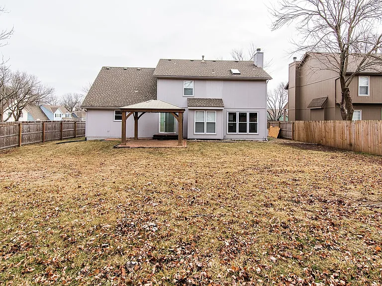 15704 Outlook St — Photo 41