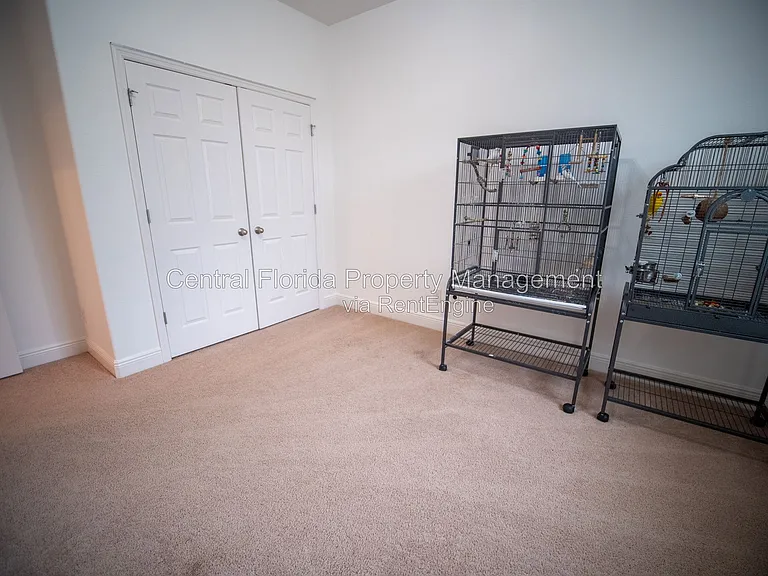 9861 Lenox St — Photo 17