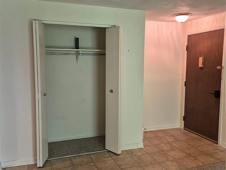 120 E Church St #7 — Photo 3