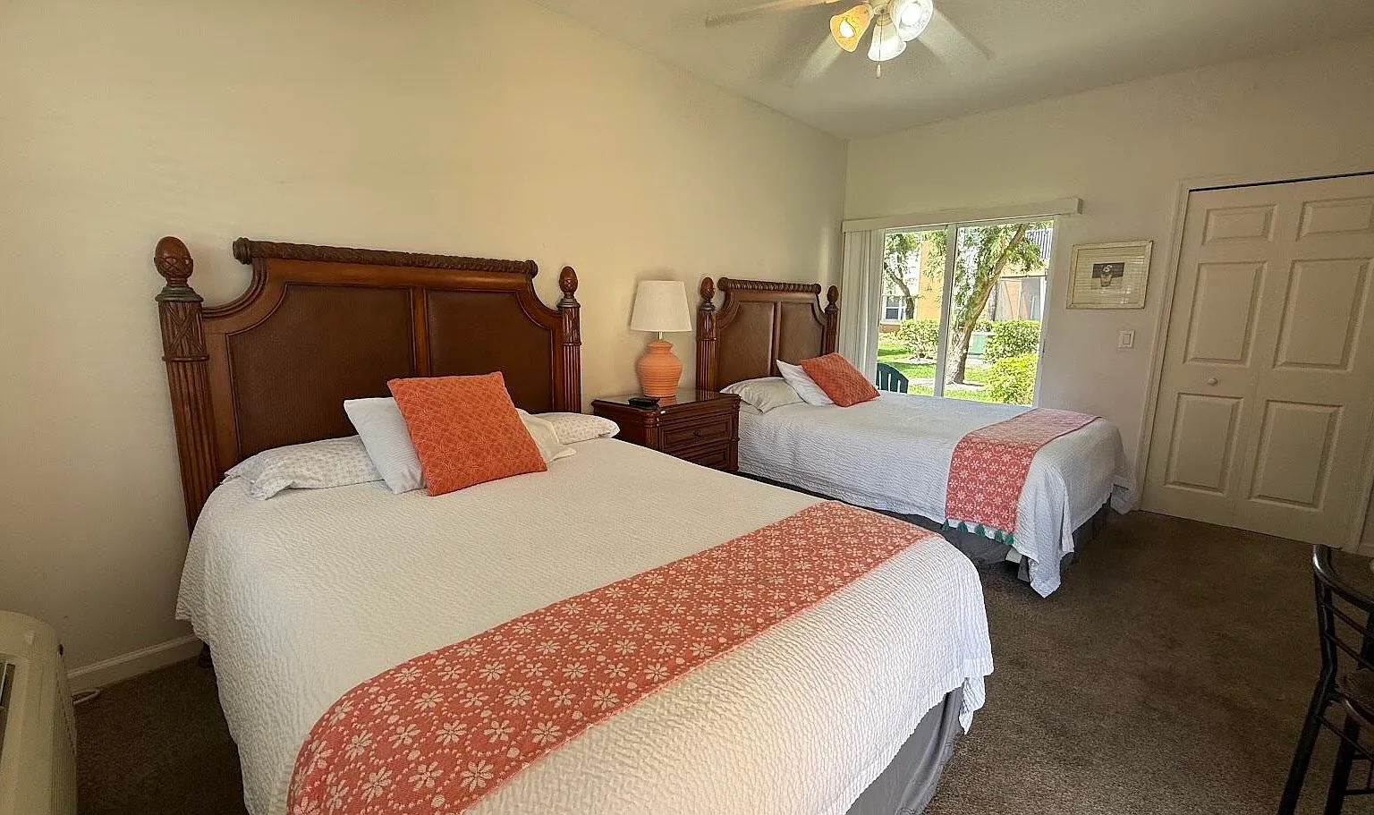 Studio, 1.0 bath, 1312 sqft, $1,350 — Photo 2
