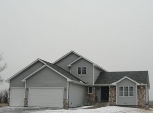 18136 Jenkins St NE, East Bethel, MN 55011