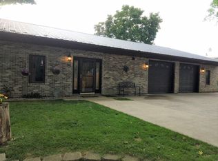 208 N Jackson St, Valders, WI 54245