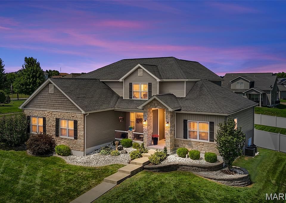 1st image of 1219 Castle Green Dr