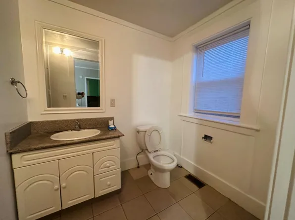 1641 W Genesee St Floor 1, Syracuse, NY 13204