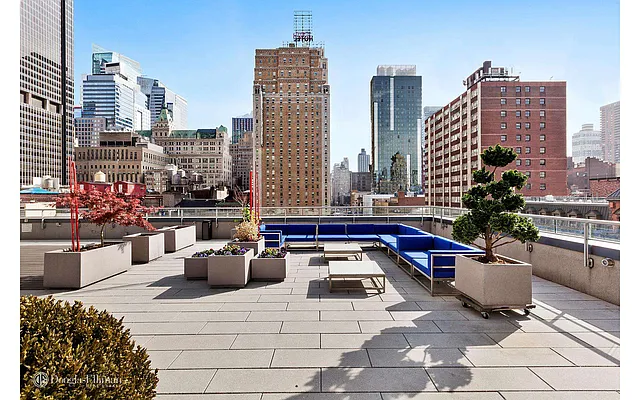 Rented by Douglas Elliman | media 23