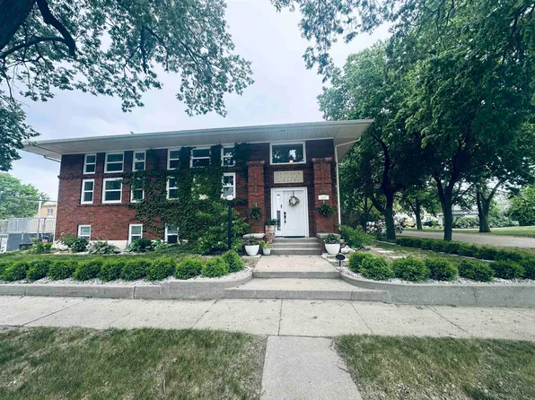 425 4th St, Fullerton, NE 68638
