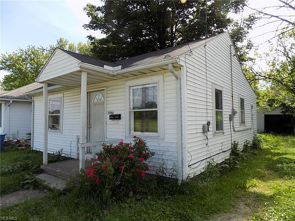 2nd image of 3066 Clifton Ave