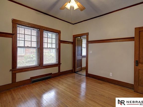 5th image of 904 S 38th Ave