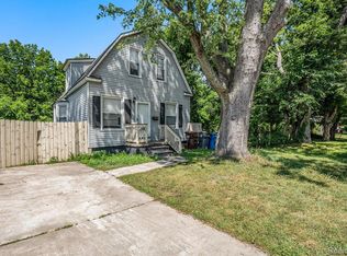 324 Tromley St, Inkster, MI 48141