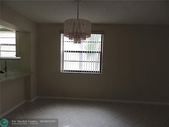5th image of 7236 Fairfax Dr #207