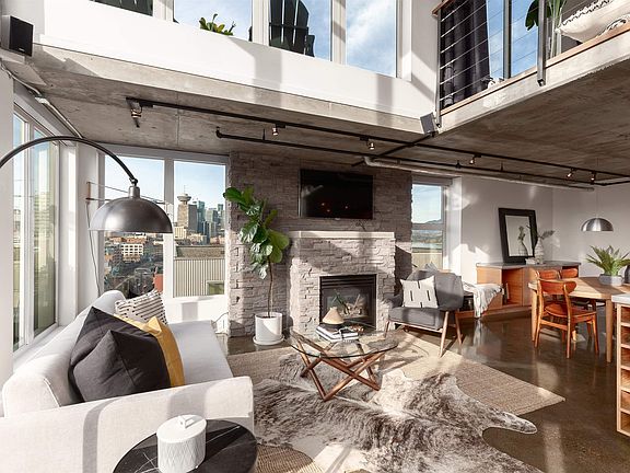 4th image of 289 Alexander St #1002