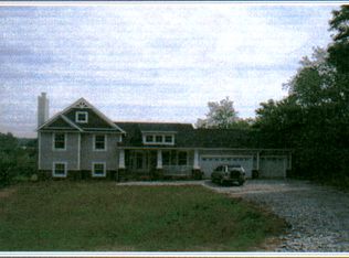 327 Colonial Dr, Waynesburg, PA 15370
