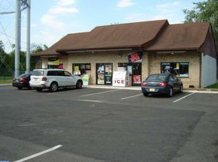 261 Cedar Ln, Florence, NJ 08518