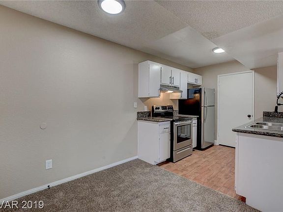 5th image of 220 Mission Catalina Ln APT 108