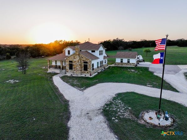 1224 Hidden Springs Dr, Salado, TX 76571