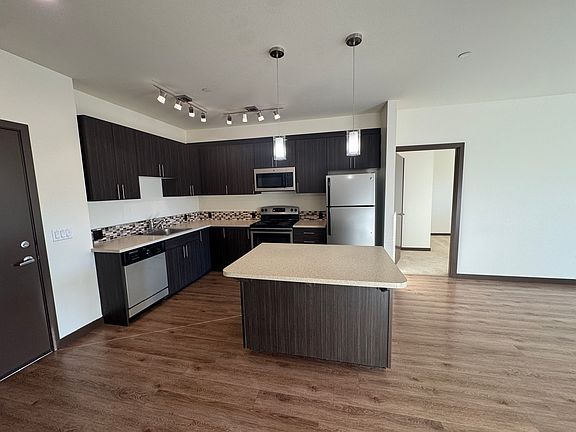 3rd image of 736 8th Ave NE Unit 211