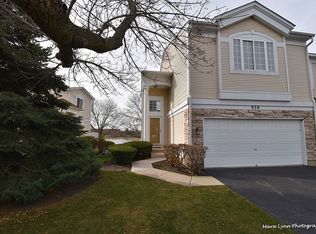 938 Mesa Dr, Elgin, IL 60123