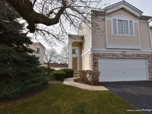 938 Mesa Dr, Elgin, IL 60123