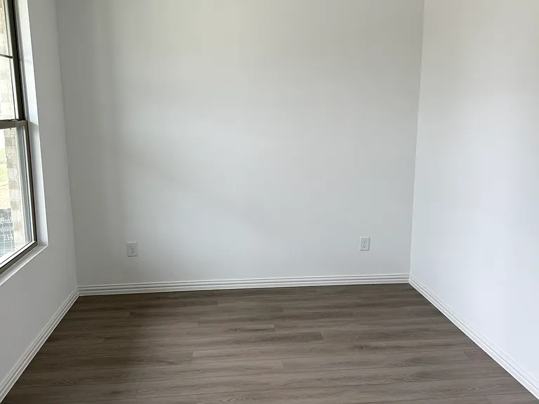 768 Waterhouse Lake Dr — Photo 17