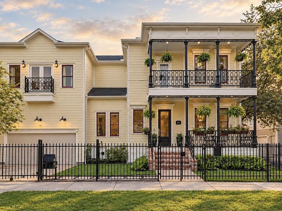 1st image of 504 W 10th St