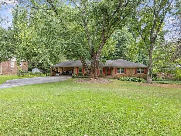 2055 Oak Rd, Snellville, GA 30078