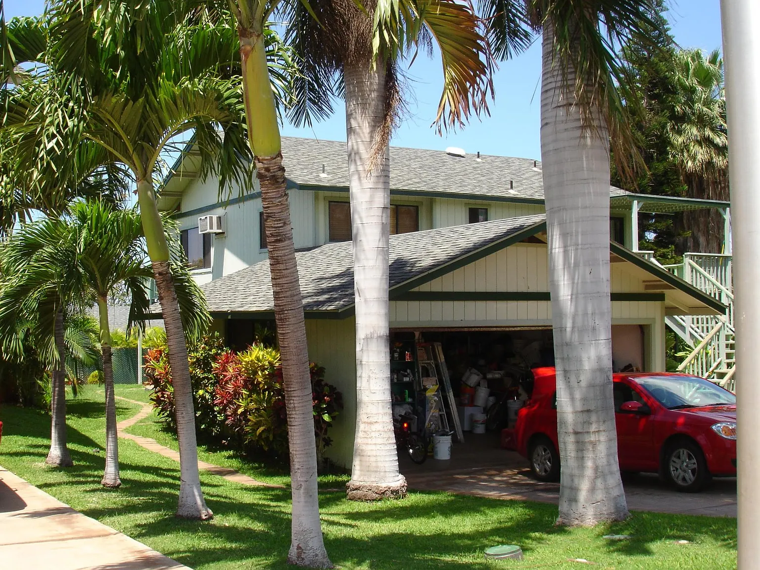 3 bed, 1600 sqft, $3,000 — Photo 1