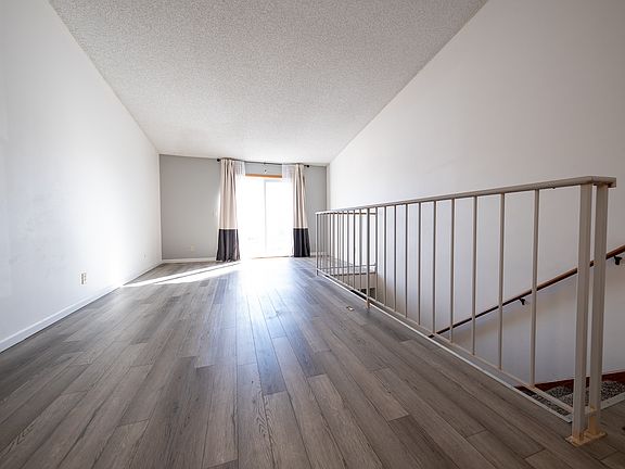 3rd image of 733 Parkside Dr Unit 1-733H