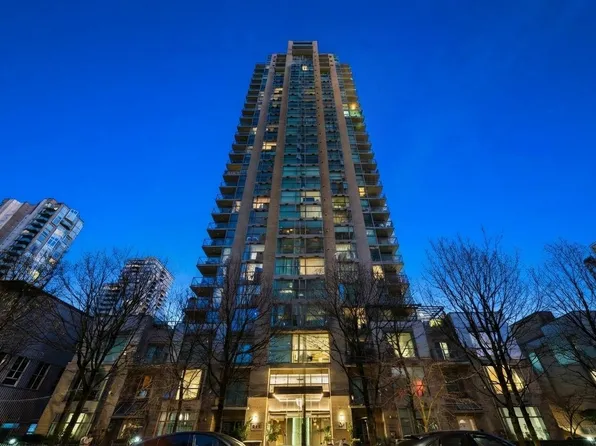 928 Richards St #1805, Vancouver, BC V6B 6P6