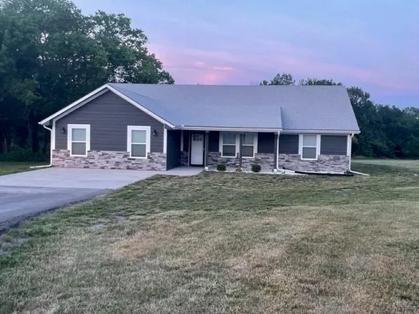 593 NW 1391st Rd, Holden, MO 64040