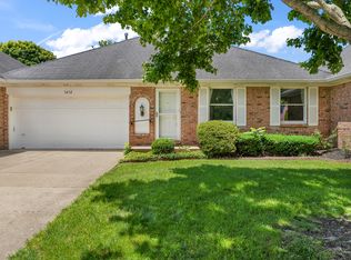 1432 Holiday Ln E, Brownsburg, IN 46112