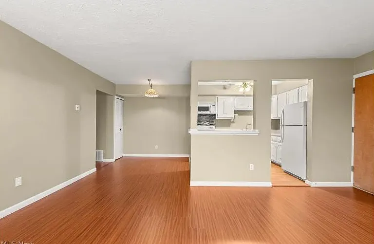4787 Columbia Rd #204 — Photo 7