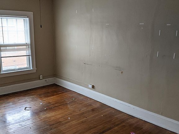 2nd image of 2000 Mars Ave APT 4