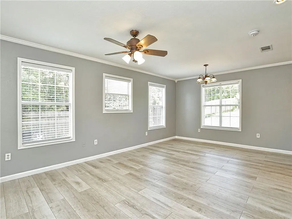2 bed, 2.0 bath, 800 sqft, $1,945 — Photo 4