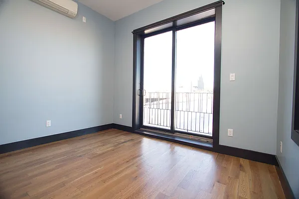 Rented by Nooklyn NYC LLC | media 25
