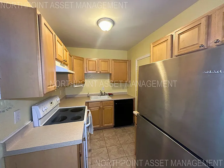 2171 NE 66th St #812 — Photo 6