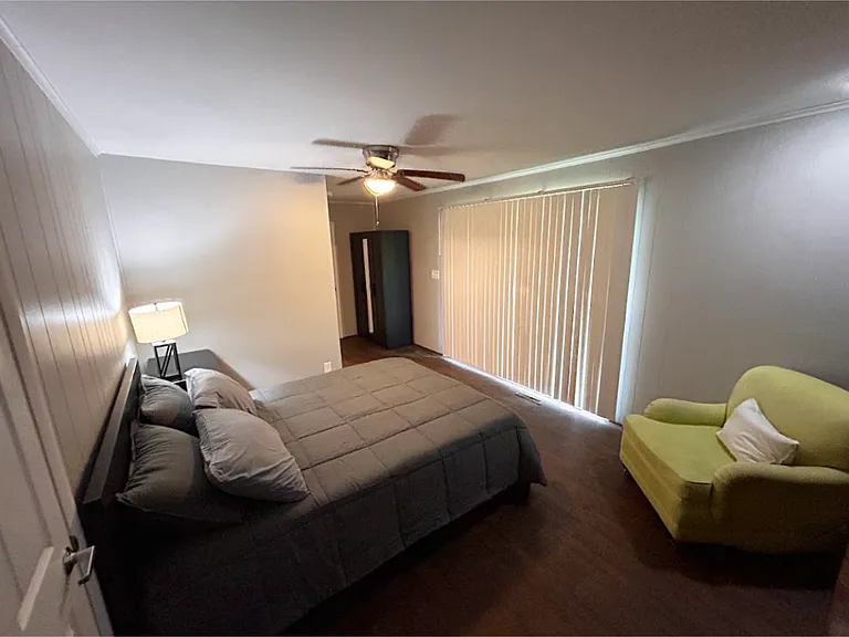 1401 Bragg Rd #A4 — Photo 3