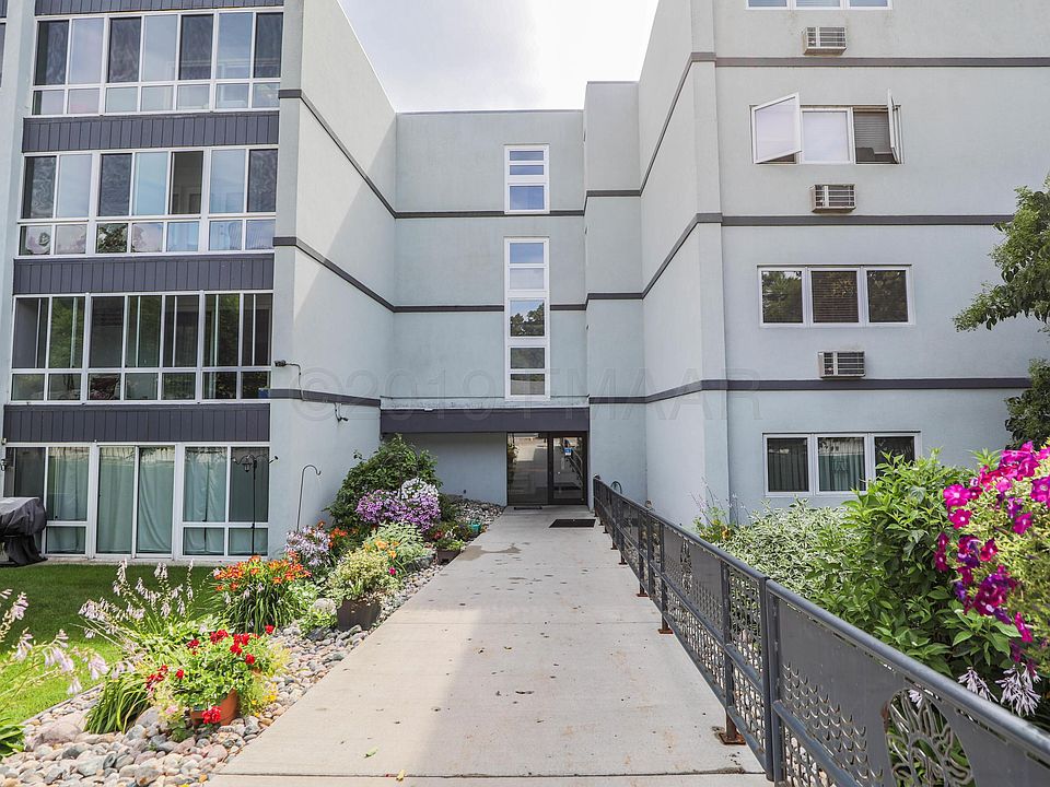 1st image of 315 Park Lake Blvd APT 209