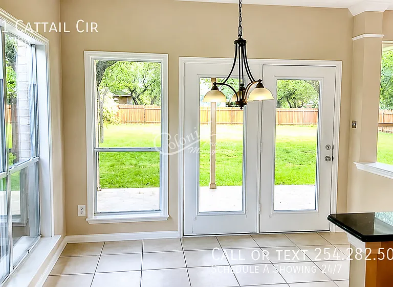 711 Cattail Cir — Photo 6