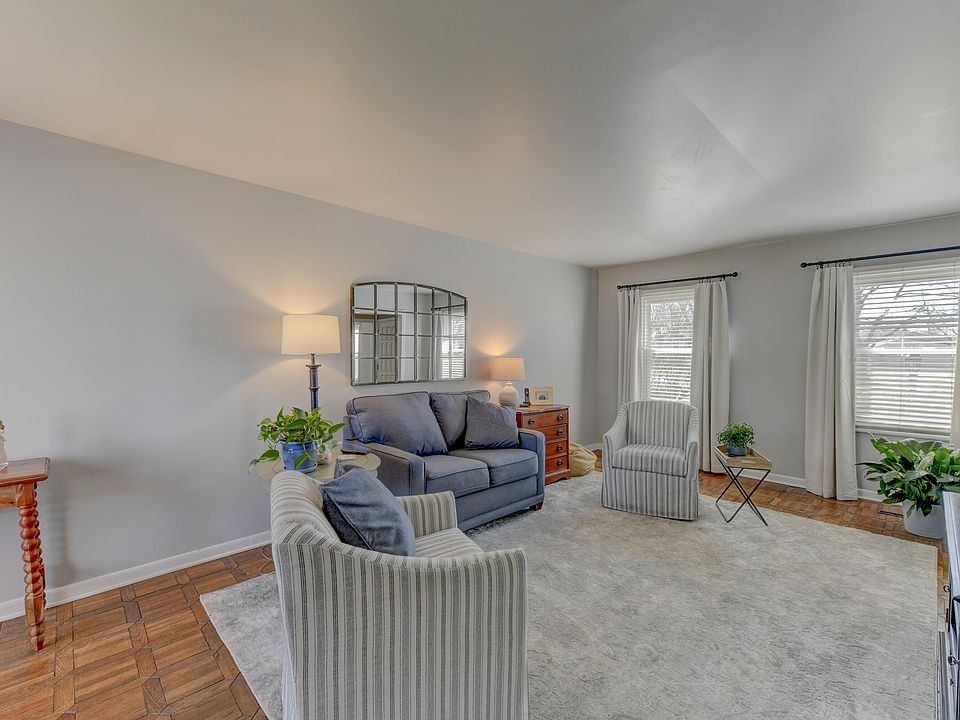 1525 Fran Lin Pkwy, Munster, IN 46321 | Zillow