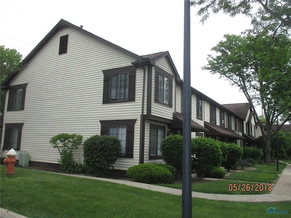 4515 W Bancroft St APT 3 photo 1