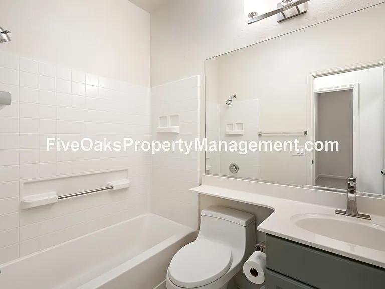 885 Rathbone Cir — Photo 15