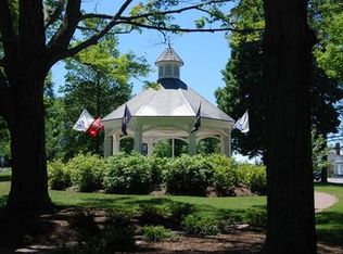 1 Whalen Rd, Hopkinton, MA 01748