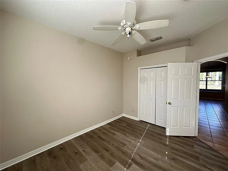 8037 Moccasin Trail Dr — Photo 23