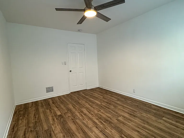 1401 Havenhurst Dr #6 — Photo 19