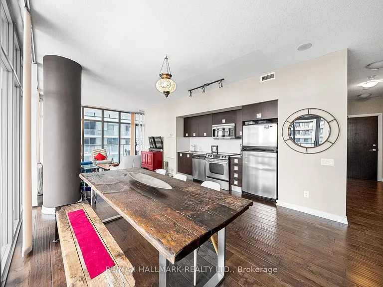 33 Charles St E #2908 — Photo 10