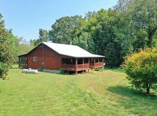 1902 Whitwell Cemetery Rd, Linden, TN 37096