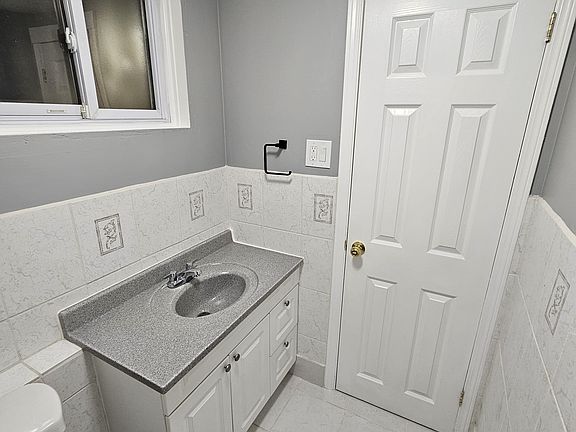 4th image of 2506 Sandra Ave #Basement