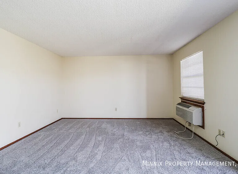 500 4th Ave #22 — Photo 19